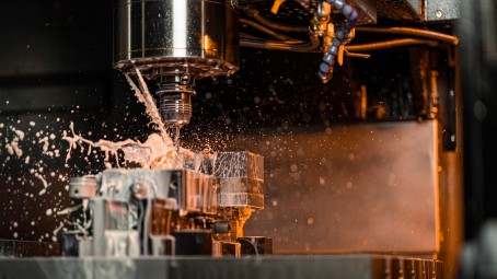 How to Reduce CNC Machining Costs with CNC Machining and Milling